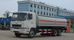 华菱后双桥化工液体运输车 图片